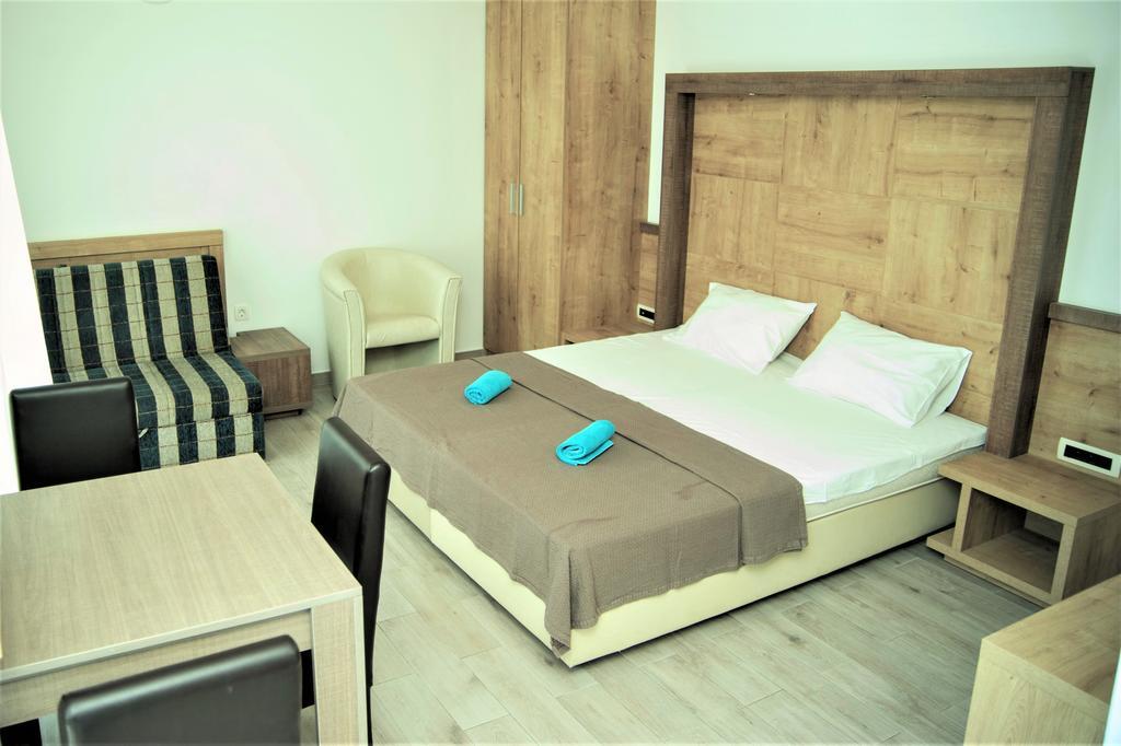 Grejm Family Apartments Petrovac Екстер'єр фото
