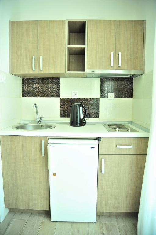 Grejm Family Apartments Petrovac Екстер'єр фото